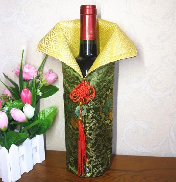 gift wrap chinese handmade silk wine bottle cover with knot year christmas table decoration bags wholesale
gift wrap chinese handmade silk wine bottle cover with knot year christmas table decoration bags wholesale