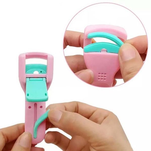 plastic eyelashes curlers lasting curling eyelash clip sharp tweezers for women eye beauty makeup accessories curler
plastic eyelashes curlers lasting curling eyelash clip sharp tweezers for women eye beauty makeup accessories curler