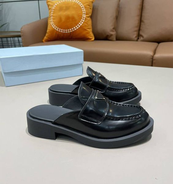 slippers 2021 new style square heel shoes for women in england zly, Black
slippers 2021 new style square heel shoes for women in england zly, Black