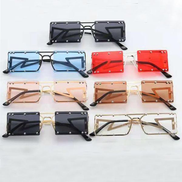 sunglasses small frame metal anti-ultraviolet glasses men's personality fashion ladies decorative, White;black
sunglasses small frame metal anti-ultraviolet glasses men's personality fashion ladies decorative, White;black