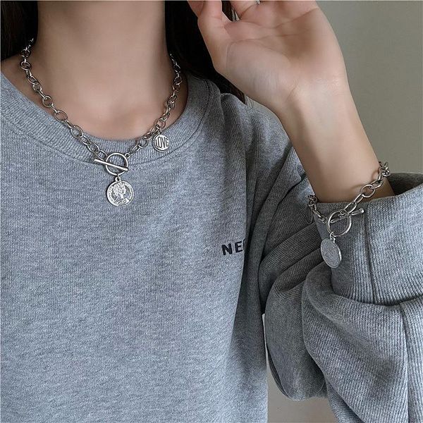 chains hip hop head necklace female clavicle chain 2021 trend simple cold wind niche design bracelet hand jewelry, Silver
chains hip hop head necklace female clavicle chain 2021 trend simple cold wind niche design bracelet hand jewelry, Silver