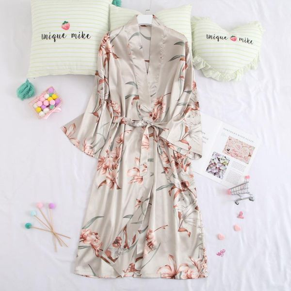 women's sleepwear women casual kimono robe gown flower print bathrobe with belt satin nightgown spring summer loose home dress, Black;red
women's sleepwear women casual kimono robe gown flower print bathrobe with belt satin nightgown spring summer loose home dress, Black;red