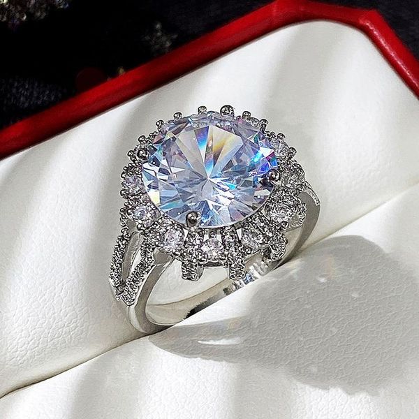 wedding rings huitan fashion design women with brilliant cubic zirconia elegant female party finger ring jewelry, Slivery;golden
wedding rings huitan fashion design women with brilliant cubic zirconia elegant female party finger ring jewelry, Slivery;golden
