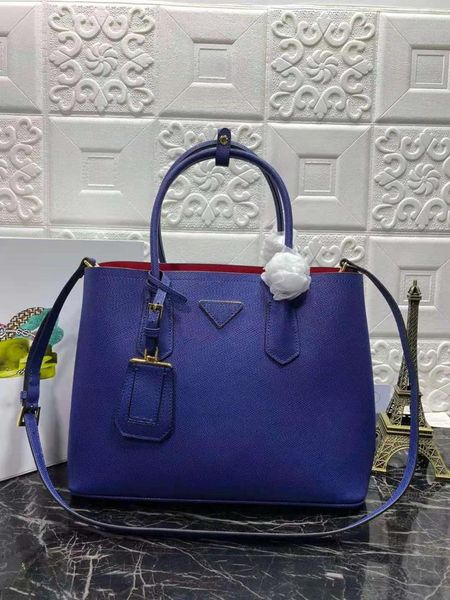 cosmetic bags & cases classic fashion designer ladies handbag brand cowhide shoulder bag large capacity shopping
cosmetic bags & cases classic fashion designer ladies handbag brand cowhide shoulder bag large capacity shopping