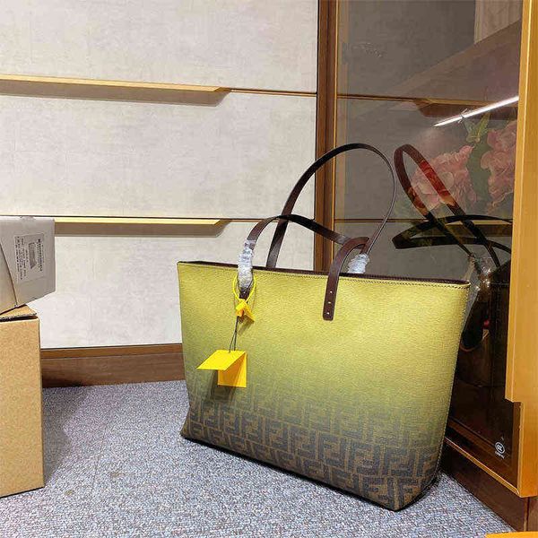 large-capacity sautumn and winter 2021 new brown with yellow gradient zipper shopping bag shoulder tote handbag zlydesigner b
large-capacity sautumn and winter 2021 new brown with yellow gradient zipper shopping bag shoulder tote handbag zlydesigner b