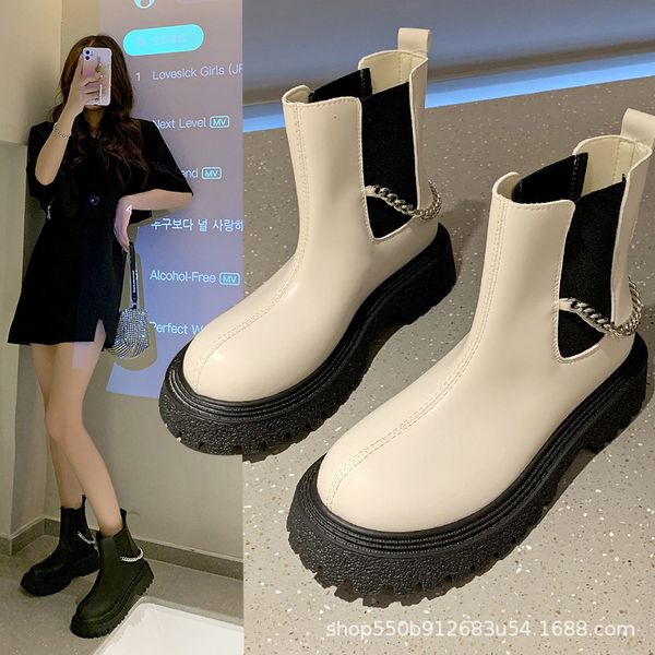 martin 2021 autumn and winter korean fashion chain thick bottom muffin leisure short cylinder motorcycle boot, Black
martin 2021 autumn and winter korean fashion chain thick bottom muffin leisure short cylinder motorcycle boot, Black