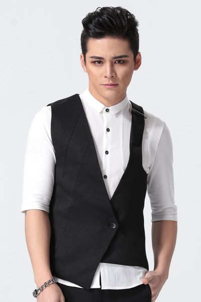 men's vests 2021 clothing hair stylist gd fashion ktv vest stage singer costumes, Black;white
men's vests 2021 clothing hair stylist gd fashion ktv vest stage singer costumes, Black;white