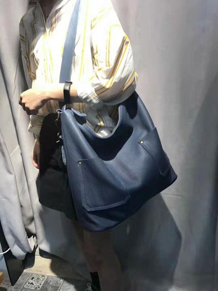 evening bags women's bag large capacity head leather fashion leisure single shoulder messenger
evening bags women's bag large capacity head leather fashion leisure single shoulder messenger