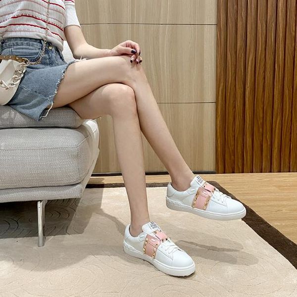 designer beautiful woman sneaker shoes selling genuine leather low rivets casual flats round toes lace-up high quality, Black
designer beautiful woman sneaker shoes selling genuine leather low rivets casual flats round toes lace-up high quality, Black
