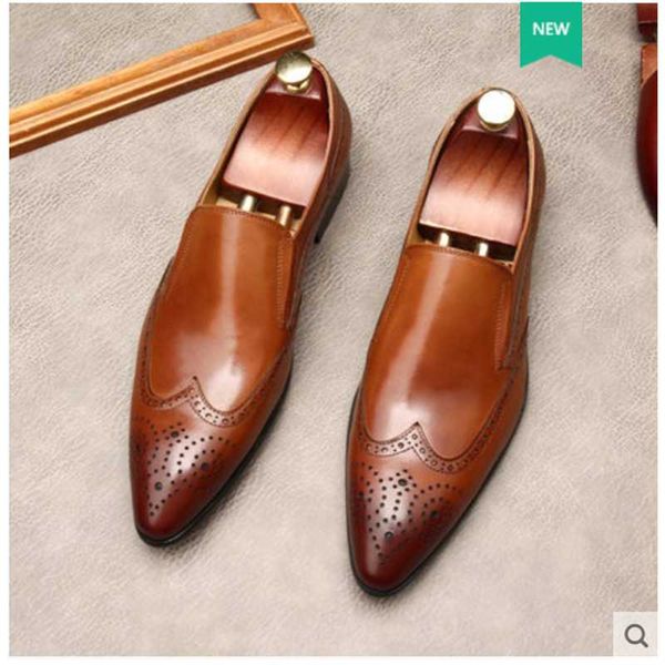 dress shoes brogue shoe for men with pointed toes, carved english leather breathable, business shoes, european and american style, Black
dress shoes brogue shoe for men with pointed toes, carved english leather breathable, business shoes, european and american style, Black