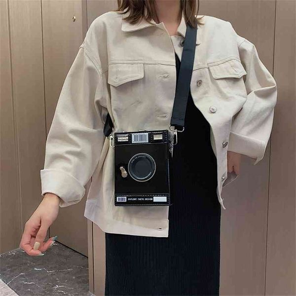 personal creativity, interesting camera modeling vertical mobile phone women's bag, fashionable messenger bag
personal creativity, interesting camera modeling vertical mobile phone women's bag, fashionable messenger bag