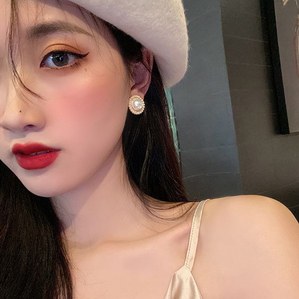 high level pearl circle gold charm earrings for woman korean fashion jewelry wedding party girl's elegant temperament goth earring stud, Golden
high level pearl circle gold charm earrings for woman korean fashion jewelry wedding party girl's elegant temperament goth earring stud, Golden
