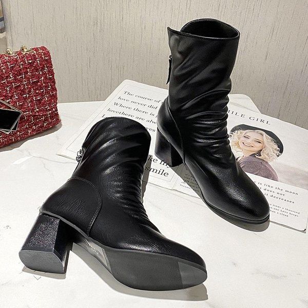 boots soft bottom genuine for women 2021 autumn flat british style woman back zipper short female, Black
boots soft bottom genuine for women 2021 autumn flat british style woman back zipper short female, Black