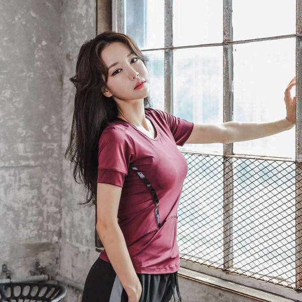 summer korean tracksuits women's sports short fitns elastic yoga suit splicing mh sve slim round neck t-shirt, Gray
summer korean tracksuits women's sports short fitns elastic yoga suit splicing mh sve slim round neck t-shirt, Gray