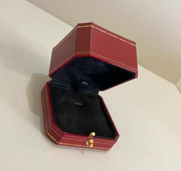 2023 luxury quality packing ring necklace bracelet for jewelry gift have correct stamp ps4879, Black;white
2023 luxury quality packing ring necklace bracelet for jewelry gift have correct stamp ps4879, Black;white