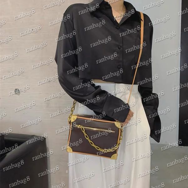 box crossbody fashion women's soft trunk handbag genuine leather mini shoulder bag design chain clutch men's pouch messenger
box crossbody fashion women's soft trunk handbag genuine leather mini shoulder bag design chain clutch men's pouch messenger