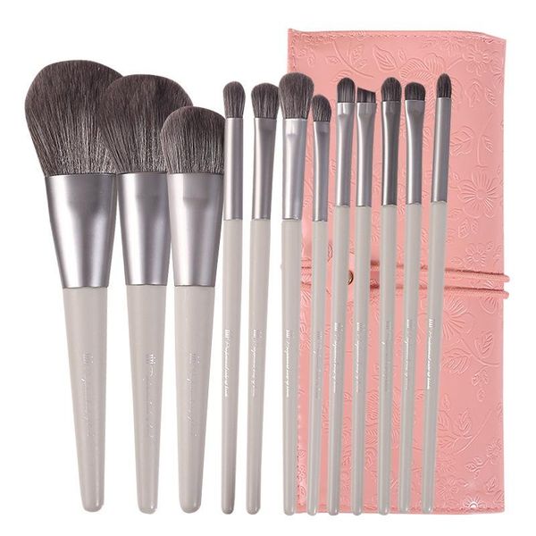 makeup brushes 12pcs professional brush set loose powder blush repairing eye shadow lip beauty tools
makeup brushes 12pcs professional brush set loose powder blush repairing eye shadow lip beauty tools