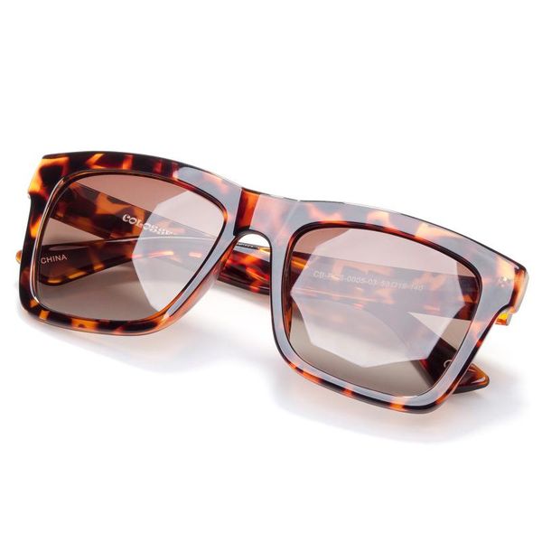 outdoor eyewear 2021 men's and women's oversized single-piece pc megatrends wide plastic sunglasses tones
outdoor eyewear 2021 men's and women's oversized single-piece pc megatrends wide plastic sunglasses tones