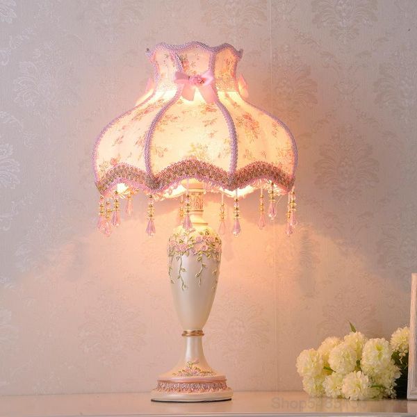 table lamps european resin fabric lamp modern led bedroom bedside living room stand light coffee shop el study decoration lighting
table lamps european resin fabric lamp modern led bedroom bedside living room stand light coffee shop el study decoration lighting