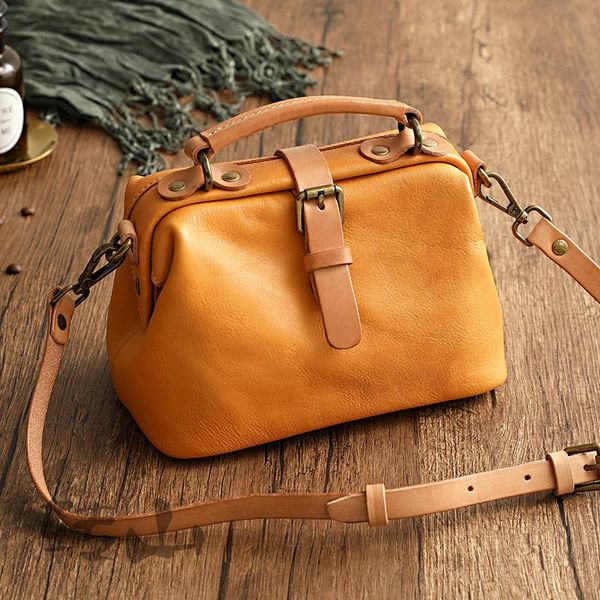 evening bags trendy college spotlight leather women's bag color contrast vegetable tanning tree cream portable messenger
evening bags trendy college spotlight leather women's bag color contrast vegetable tanning tree cream portable messenger