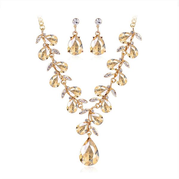 fashion bridal wedding jewelry set water-drop crystal necklace earrings sets for girls women prom party jewellery accessories, Slivery;golden
fashion bridal wedding jewelry set water-drop crystal necklace earrings sets for girls women prom party jewellery accessories, Slivery;golden