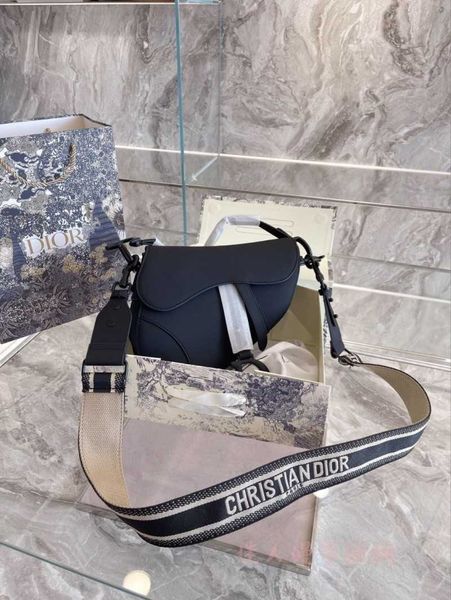 women luxurys designers bags 2021 designer handbags multi pochette crossbody bag zhouzhoubao123 louisbags_18 hanghhangbag saddle ultra matte
women luxurys designers bags 2021 designer handbags multi pochette crossbody bag zhouzhoubao123 louisbags_18 hanghhangbag saddle ultra matte