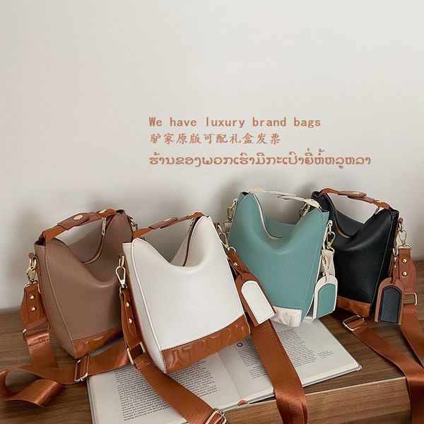design bags new laohua handbag korean single shoulder messenger bag net fashion large capacity bucket bag
design bags new laohua handbag korean single shoulder messenger bag net fashion large capacity bucket bag