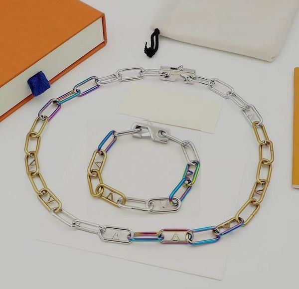 europe america fashion jewelry sets men gold silver rainbow-colour hardware engraved v letter signature chain necklace bracelet m80177 m8017
europe america fashion jewelry sets men gold silver rainbow-colour hardware engraved v letter signature chain necklace bracelet m80177 m8017