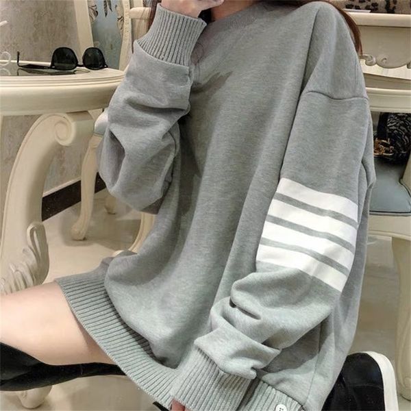 scale super fire cec sweater women's spring and autumn version hoodless thin coat fashion student loose top, Black
scale super fire cec sweater women's spring and autumn version hoodless thin coat fashion student loose top, Black