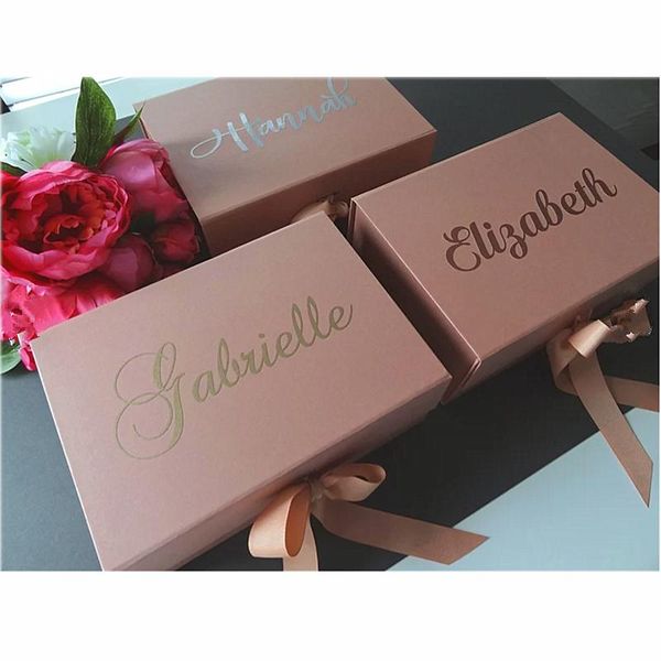 gift wrap customized boxes with foil gold,birthday box,christmas box,bridesmaid man proposal,wedding favour,keepsakes box
gift wrap customized boxes with foil gold,birthday box,christmas box,bridesmaid man proposal,wedding favour,keepsakes box