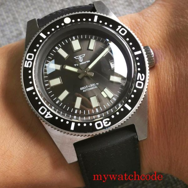 wristwatches 40mm 62mas gray dial tandorio automatic 300m diving men's watch domed sapphire glass luminous nh35a movement, Slivery;brown
wristwatches 40mm 62mas gray dial tandorio automatic 300m diving men's watch domed sapphire glass luminous nh35a movement, Slivery;brown
