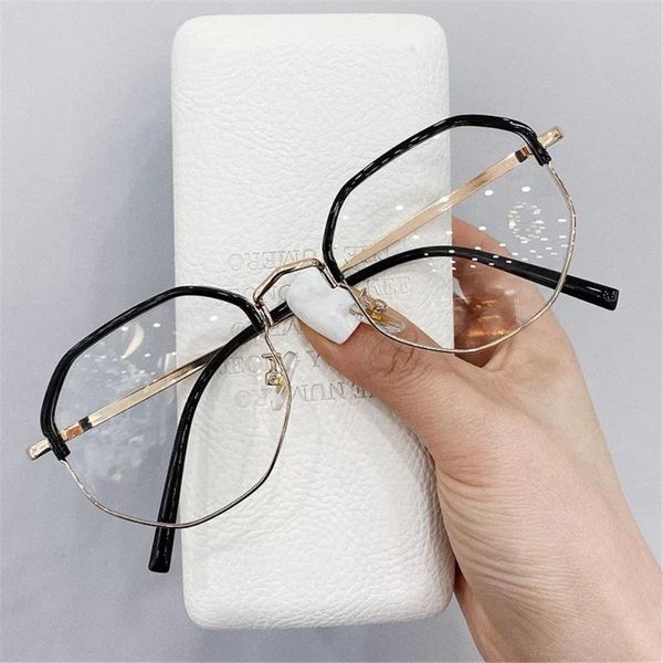 sunglasses vintage metal anti blue light transparent lens eyewear clear eyeglasses glasses frame optical mirror, White;black
sunglasses vintage metal anti blue light transparent lens eyewear clear eyeglasses glasses frame optical mirror, White;black