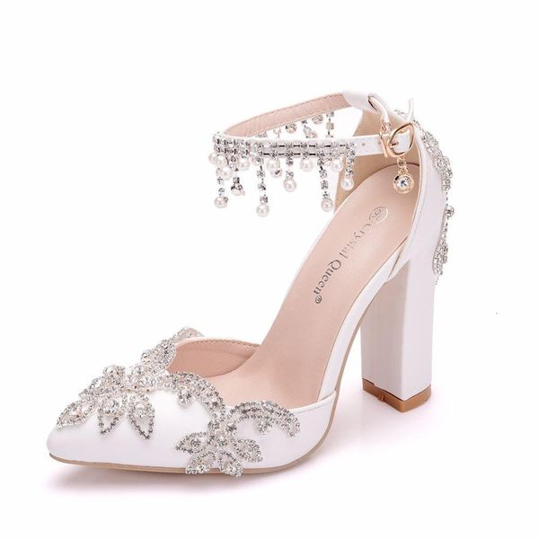 sandals queen wedding bride heels crystal pumps christmas day evening party luxury square heel woman shoes q59e, Black
sandals queen wedding bride heels crystal pumps christmas day evening party luxury square heel woman shoes q59e, Black