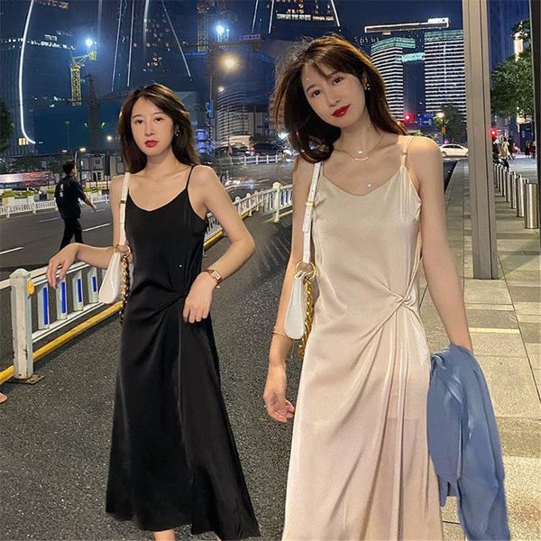 casual dresses backless sling summer women's dress 2021 solid color sleeveless midi sundress female v-neck satin off shoulder vestidos, Black;gray
casual dresses backless sling summer women's dress 2021 solid color sleeveless midi sundress female v-neck satin off shoulder vestidos, Black;gray