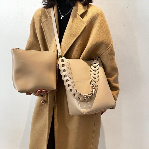 evening bags luxury pu leather bucket for women 2021 brand solid color crossbody female handbags designer casual shoulder bag
evening bags luxury pu leather bucket for women 2021 brand solid color crossbody female handbags designer casual shoulder bag