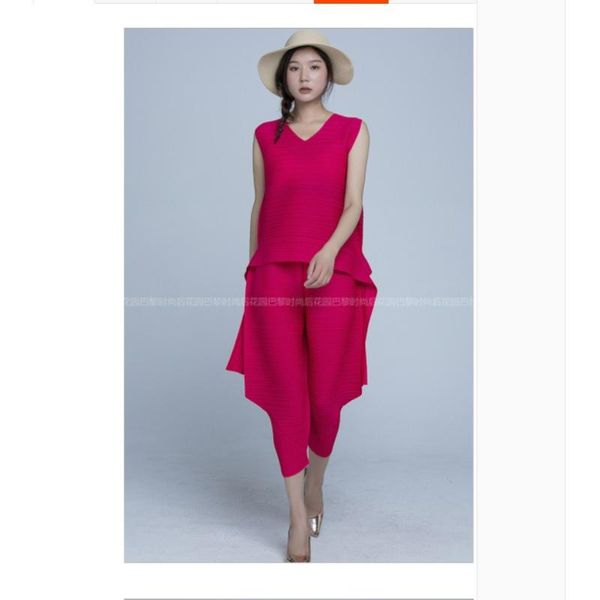 women's two piece pants selling fashion fold sleeveless v-neck hem streamer t-shirt + wide leg solid two-piece outfit in stock, White
women's two piece pants selling fashion fold sleeveless v-neck hem streamer t-shirt + wide leg solid two-piece outfit in stock, White