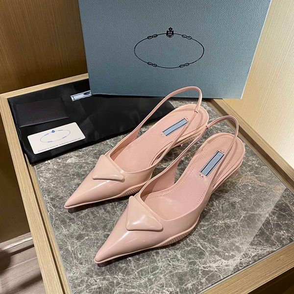 2021ss luxury designer women sandals with heels suede real leather shoes lady fashion trend designer slippers 4 colors with box, Black
2021ss luxury designer women sandals with heels suede real leather shoes lady fashion trend designer slippers 4 colors with box, Black