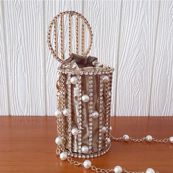 evening bags diamonds women luxury rhinestone metal cage clutch purse female chic hollow out shoulder
evening bags diamonds women luxury rhinestone metal cage clutch purse female chic hollow out shoulder