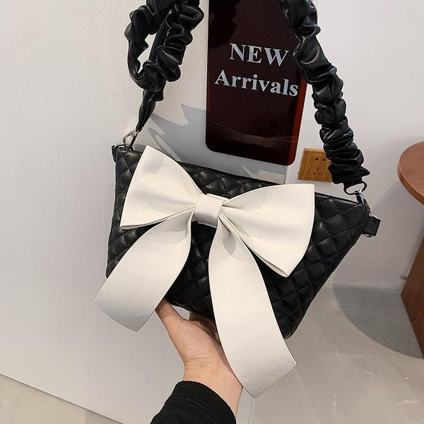evening bags bowknot handbag luxury ladies bag 2021 designer texture messenger rhombus embroidery thread one-shoulder armpit
evening bags bowknot handbag luxury ladies bag 2021 designer texture messenger rhombus embroidery thread one-shoulder armpit