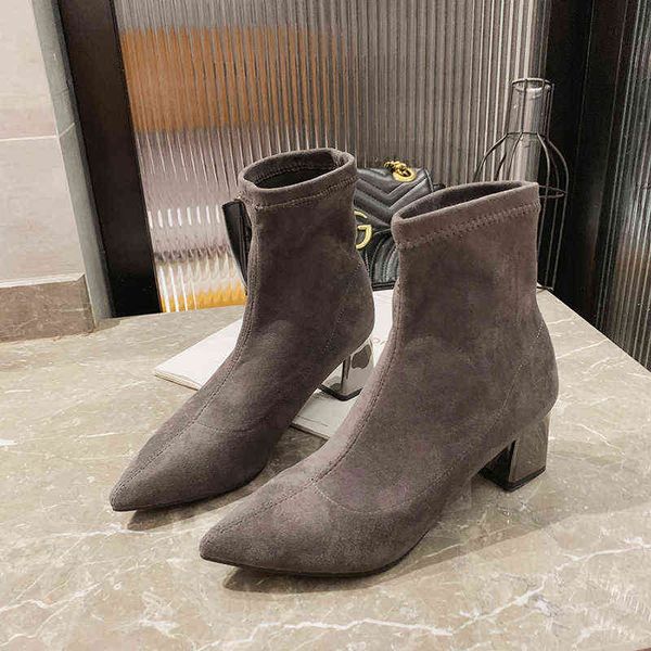 new fashion ankle sock boots spring autumn stretch ladies boots high heels pointed toe warm plush winter boots women shoes woman y1105, Black
new fashion ankle sock boots spring autumn stretch ladies boots high heels pointed toe warm plush winter boots women shoes woman y1105, Black