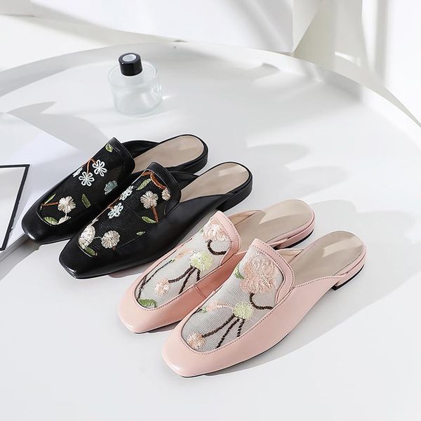 breathable embroider mesh decoration flats heels slippers square toe rome women party shoes woman size 41 42, Black
breathable embroider mesh decoration flats heels slippers square toe rome women party shoes woman size 41 42, Black