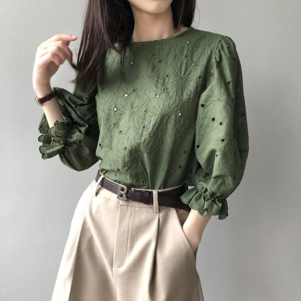 women's blouses & shirts 2021 summer cotton embroidered hollow out women round neck puff sleeve loose sweet female solid casu, White
women's blouses & shirts 2021 summer cotton embroidered hollow out women round neck puff sleeve loose sweet female solid casu, White