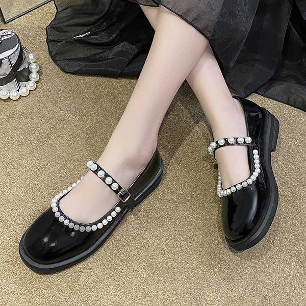 rimocy harajuku pearls buckle lolita shoes woman med heels patent leather ladies mary janes round toe ankle strap casual 210528, Black
rimocy harajuku pearls buckle lolita shoes woman med heels patent leather ladies mary janes round toe ankle strap casual 210528, Black