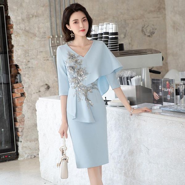 ethnic clothing v-neck short blue lady cheongsam half sleeve appliques celebrity banquet hostess dress elegant sequnins vestidos de fas, Red
ethnic clothing v-neck short blue lady cheongsam half sleeve appliques celebrity banquet hostess dress elegant sequnins vestidos de fas, Red