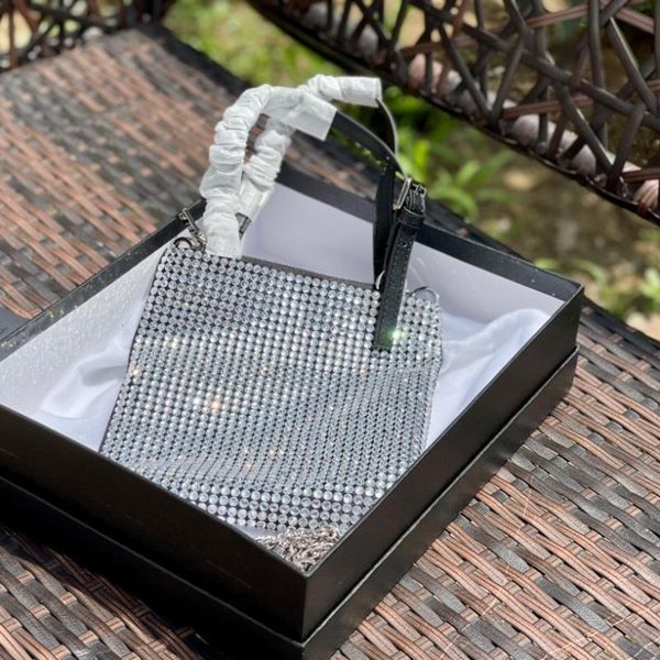 waist bags 2021 rhinestone pearl fashion bag women chain diamond handbag clutch ladies party shoulder high quality
waist bags 2021 rhinestone pearl fashion bag women chain diamond handbag clutch ladies party shoulder high quality