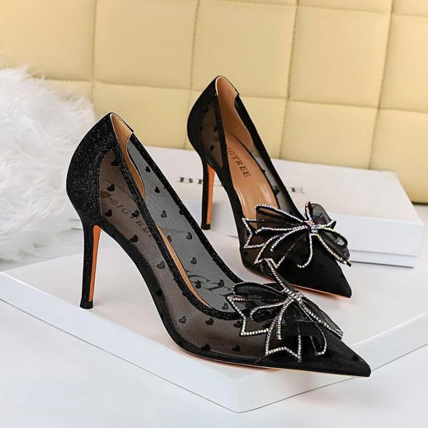 dress shoes women wedding nightclub stiletto super high heel shallow mouth pointed toe mesh hollow rhinestone bow shoe heart, Black
dress shoes women wedding nightclub stiletto super high heel shallow mouth pointed toe mesh hollow rhinestone bow shoe heart, Black