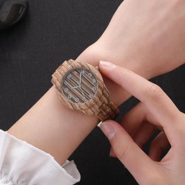 wristwatches lintimes women round dial fashion simple lady imitation wood quartz watch for female, Slivery;brown
wristwatches lintimes women round dial fashion simple lady imitation wood quartz watch for female, Slivery;brown