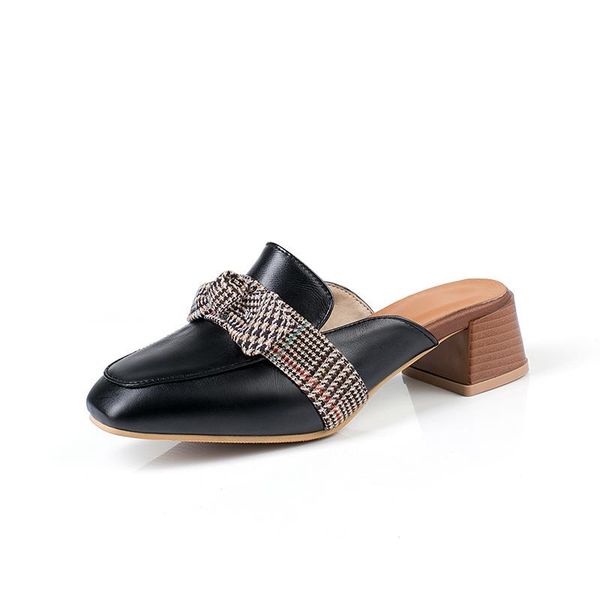 wearing slippers 2021 spring and summer square head with thick 30-43 size code baotou sandals, Black
wearing slippers 2021 spring and summer square head with thick 30-43 size code baotou sandals, Black