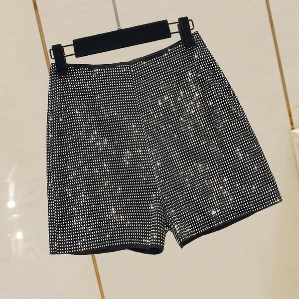 women's pants & capris 2021 summer korean heavy industry drilling high-waist fashipon black broad-legged short trousers, Black;white
women's pants & capris 2021 summer korean heavy industry drilling high-waist fashipon black broad-legged short trousers, Black;white