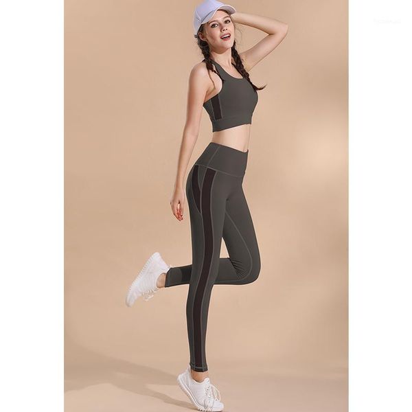 yoga outfit women's sportswear set workout clothes athletic wear fitness gym legging seamless sports bra crop sleeveless suit
yoga outfit women's sportswear set workout clothes athletic wear fitness gym legging seamless sports bra crop sleeveless suit